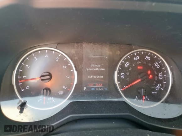 ✅ 2020 Toyota RAV4 LE • VIN: 2T3H1RFV6LW073641 • Lot: 80342935. Listed on Copart with 133,277 mi. Free auction sales archive from the USA and detailed vehicle history report at DreamBid. Image 9.