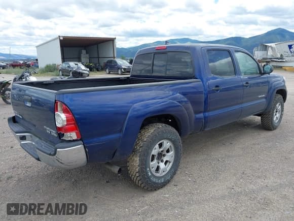 ✅ 2015 Toyota Tacoma PreRunner • VIN: 5TFKU4HNXFX006568 • Lot: 42695934. Wystawiony na IAAI z przebiegiem 130 975 mil. Bezpłatny archiwum sprzedaży aukcyjnych z USA i szczegółowy raport historii pojazdu na DreamBid. Zdjęcie 4.