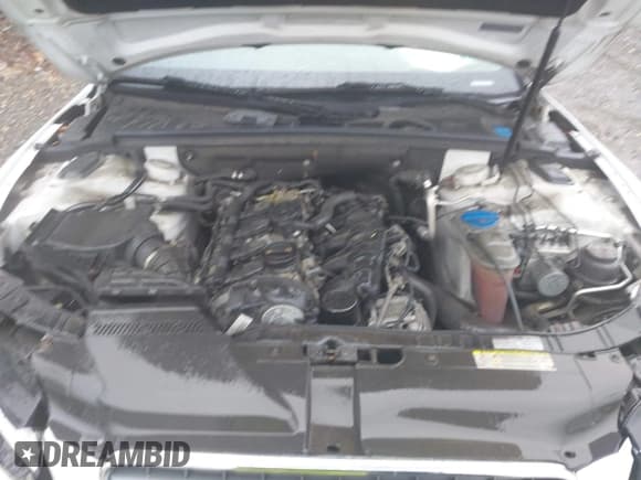 ✅ 2011 Audi A5 Premium Plus • VIN: WAULFAFR3BA054717 • Лот: 42237838. Опубликован ранее на IAAI с пробегом 86 651 миль. Бесплатный доступ к архиву аукционных продаж из США и подробный отчёт об истории автомобиля на DreamBid. Изображение 10.