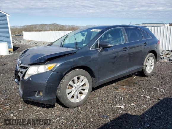 ✅ 2013 Toyota Venza LE • VIN: 4T3BA3BB6DU043314 • Lot: 51480645. Listed on Copart with 100,501 mi. Free auction sales archive from the USA and detailed vehicle history report at DreamBid. Image 1.