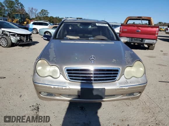✅ 2001 Mercedes-Benz C 230/260/280/320 • VIN: WDBRF61J71F119046 • Лот: 82596074. Опубликован ранее на Copart с пробегом 176 632 миль. Бесплатный доступ к архиву аукционных продаж из США и подробный отчёт об истории автомобиля на DreamBid. Изображение 5.