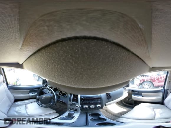 ✅ 2008 Toyota Sequoia SR5 • VIN: 5TDBY64A88S011053 • Lot: 42353990. Listed on IAAI with 226,478 mi. Free auction sales archive from the USA and detailed vehicle history report at DreamBid. Image 18.