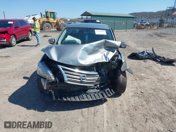 ✅ 2014 Nissan Sentra S • VIN: 3N1AB7AP5EL631956 • Lot: 42039021. Wystawiony na IAAI z przebiegiem 105 241 mil. Bezpłatny archiwum sprzedaży aukcyjnych z USA i szczegółowy raport historii pojazdu na DreamBid. Zdjęcie 12.