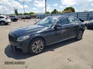 ✅ 2016 Mercedes-Benz C 300 Luxury • VIN: WDDWF4KB0GR137921 • Lot: 60397965. Wystawiony na Copart z przebiegiem 73 947 mil. Bezpłatny archiwum sprzedaży aukcyjnych z USA i szczegółowy raport historii pojazdu na DreamBid. Zdjęcie 1.