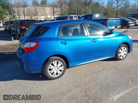 ✅ 2009 Toyota Matrix • VIN: 2T1KU40E29C153370 • Лот: 43745353. Опубликован ранее на IAAI с пробегом 212 163 миль. Бесплатный доступ к архиву аукционных продаж из США и подробный отчёт об истории автомобиля на DreamBid. Изображение 4.