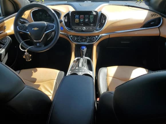 ✅ 2018 Chevrolet Volt Premier • VIN: 1G1RD6S58JU123829 • Lot: 46008584. Wystawiony na Copart z przebiegiem 38 637 mil. Bezpłatny archiwum sprzedaży aukcyjnych z USA i szczegółowy raport historii pojazdu na DreamBid. Zdjęcie 8.