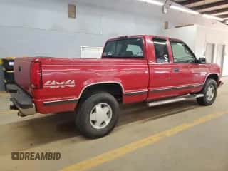 1995 Chevrolet Silverado 2500 z VIN 1GCFK29K0SE130466, wystawiony jako Copart lot #54157915 z przebiegiem 232 148 mil mil oraz Szkoda całkowita • Salvage title. Historia ofert i sprzedaży dostępna na DreamBid. Obrazek 3.