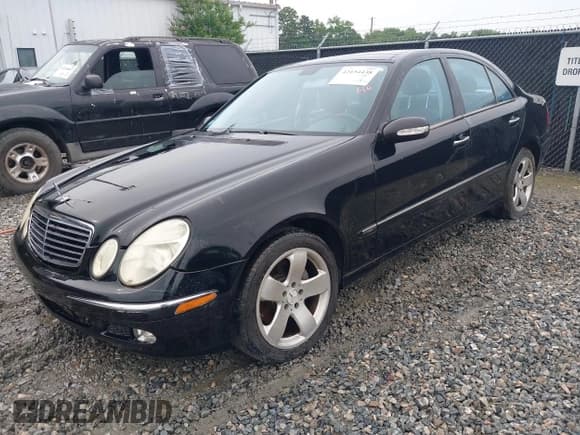 ✅ 2003 Mercedes-Benz E 500 • VIN: WDBUF70J73A125902 • Lot: 42154438. Listed on IAAI with 195,566 mi. Free auction sales archive from the USA and detailed vehicle history report at DreamBid. Image 2.