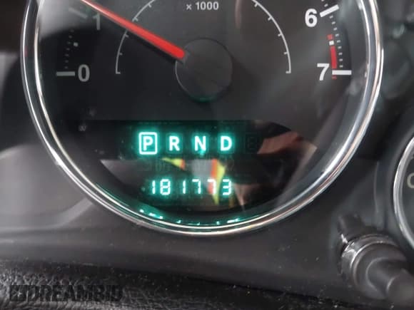 ✅ 2013 Jeep Wrangler Unlimited Sahara • VIN: 1C4BJWEG7DL627832 • Lot: 43612414. Wystawiony na IAAI z przebiegiem 181 773 mil. Bezpłatny archiwum sprzedaży aukcyjnych z USA i szczegółowy raport historii pojazdu na DreamBid. Zdjęcie 16.