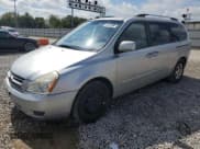 ✅ 2010 Kia Sedona LX • VIN: KNDMG4C33A6353857 • Lot: 80865555. Listed on Copart with 197,020 mi. Free auction sales archive from the USA and detailed vehicle history report at DreamBid. Image 1.