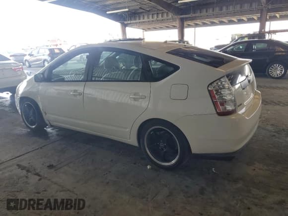 ✅ 2004 Toyota Prius • VIN: JTDKB22U040014923 • Lot: 89896755. Wystawiony na Copart z przebiegiem 176 059 mil. Bezpłatny archiwum sprzedaży aukcyjnych z USA i szczegółowy raport historii pojazdu na DreamBid. Zdjęcie 2.