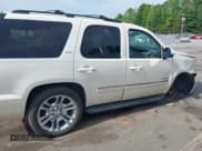 ✅ 2010 GMC Yukon SLT • VIN: 1GKUCCE08AR234116 • Lot: 42481252. Listed on IAAI with 249,226 mi. Free auction sales archive from the USA and detailed vehicle history report at DreamBid. Image 13.