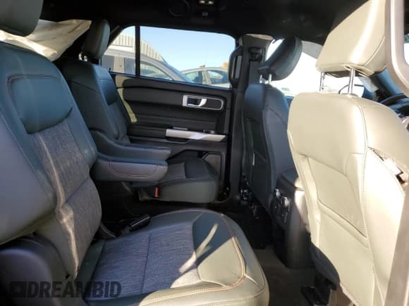 ✅ 2021 Ford Explorer Timberline • VIN: 1FMSK8JH1MGC48465 • Lot: 81636814. Wystawiony na Copart z przebiegiem 59 757 mil. Bezpłatny archiwum sprzedaży aukcyjnych z USA i szczegółowy raport historii pojazdu na DreamBid. Zdjęcie 11.