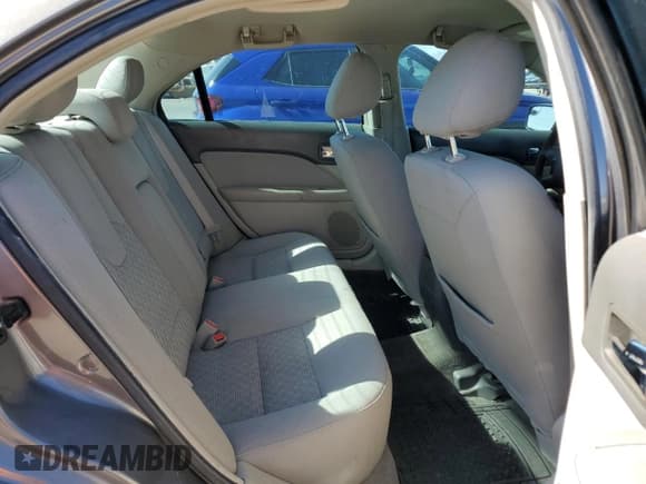 ✅ 2011 Ford Fusion SE • VIN: 3FAHP0HG7BR252045 • Лот: 90337865. Опубликован ранее на Copart с пробегом 204 604 миль. Бесплатный доступ к архиву аукционных продаж из США и подробный отчёт об истории автомобиля на DreamBid. Изображение 10.