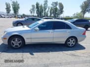 ✅ 2001 Mercedes-Benz C 230/260/280/320 • VIN: WDBRF61J41F104908 • Lot: 42003924. Wystawiony na IAAI z przebiegiem Nie podano. Bezpłatny archiwum sprzedaży aukcyjnych z USA i szczegółowy raport historii pojazdu na DreamBid. Zdjęcie 14.