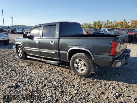 ✅ 2005 Chevrolet Silverado 1500 LS • VIN: 2GCEC13T851224623 • Лот: 76373304. Опубликован ранее на Copart с пробегом 184 821 миль. Бесплатный доступ к архиву аукционных продаж из США и подробный отчёт об истории автомобиля на DreamBid. Изображение 2.