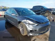 ✅ 2019 Tesla Model 3 Long Range • VIN: 5YJ3E1EB4KF386067 • Lot: 42606003. Wystawiony na IAAI z przebiegiem 54 655 mil. Bezpłatny archiwum sprzedaży aukcyjnych z USA i szczegółowy raport historii pojazdu na DreamBid. Zdjęcie 6.