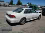 2001 Honda Accord EX с VIN JHMCG56601C018952, выставлен на аукционе Copart как лот 64621285 с пробегом 298 496 миль миль и Списание • Salvage title. История ставок и продаж доступна на DreamBid. Изображение 3.