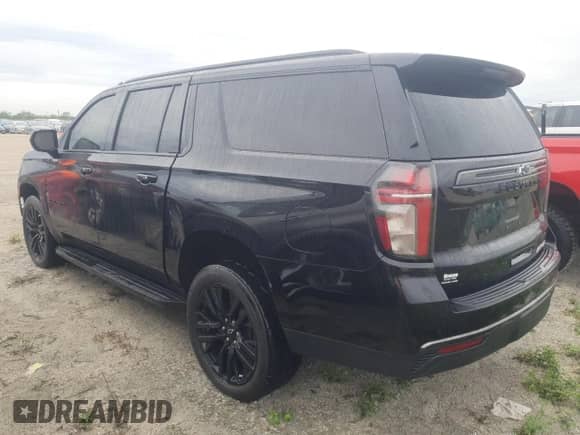 ✅ 2021 Chevrolet Suburban RST • VIN: 1GNSCEKD4MR400696 • Lot: 81223744. Wystawiony na Copart z przebiegiem 69 585 mil. Bezpłatny archiwum sprzedaży aukcyjnych z USA i szczegółowy raport historii pojazdu na DreamBid. Zdjęcie 2.