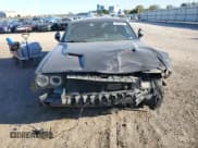 ✅ 2018 Dodge Challenger SXT Plus • VIN: 2C3CDZAG8JH229738 • Lot: 85895085. Wystawiony na Copart z przebiegiem 44 668 mil. Bezpłatny archiwum sprzedaży aukcyjnych z USA i szczegółowy raport historii pojazdu na DreamBid. Zdjęcie 5.