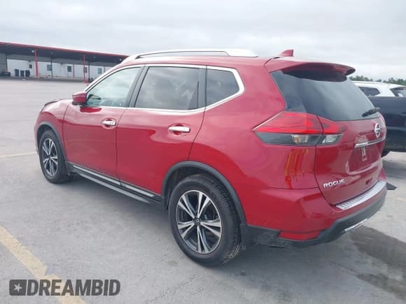 ✅ 2017 Nissan Rogue SV • VIN: JN8AT2MT3HW392531 • Lot: 42700100. Listed on IAAI with 182,730 mi. Free auction sales archive from the USA and detailed vehicle history report at DreamBid. Image 3.