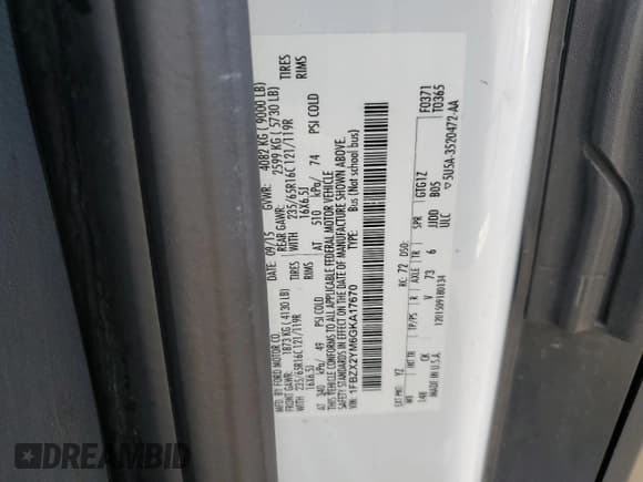 ✅ 2016 Ford Transit XL • VIN: 1FBZX2YM6GKA17670 • Lot: 71092224. Wystawiony na Copart z przebiegiem 104 268 mil. Bezpłatny archiwum sprzedaży aukcyjnych z USA i szczegółowy raport historii pojazdu na DreamBid. Zdjęcie 13.