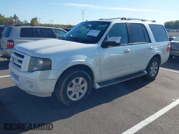 ✅ 2010 Ford Expedition Limited • VIN: 1FMJU1K56AEA48366 • Lot: 43621476. Wystawiony na IAAI z przebiegiem 189 833 mil. Bezpłatny archiwum sprzedaży aukcyjnych z USA i szczegółowy raport historii pojazdu na DreamBid. Zdjęcie 2.