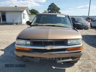 ✅ 2002 Chevrolet S-10 LS • VIN: 1GCCS19W328207975 • Лот: 69282874. Опубликован ранее на Copart с пробегом 119 230 миль. Бесплатный доступ к архиву аукционных продаж из США и подробный отчёт об истории автомобиля на DreamBid. Изображение 5.