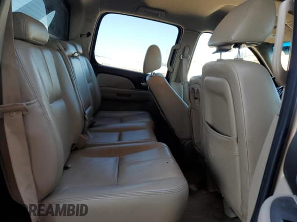 ✅ 2007 Chevrolet Avalanche 2LT • VIN: 3GNEC12J07G203413 • Lot: 66300185. Listed on Copart with 201,063 mi. Free auction sales archive from the USA and detailed vehicle history report at DreamBid. Image 10.