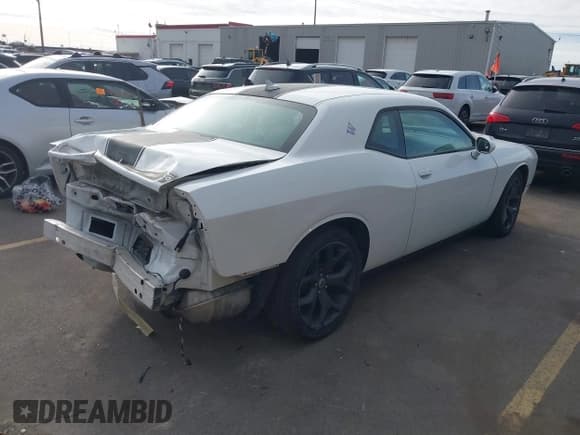 ✅ 2017 Dodge Challenger SXT • VIN: 2C3CDZAG6HH574258 • Lot: 43774737. Listed on IAAI with 114,214 mi. Free auction sales archive from the USA and detailed vehicle history report at DreamBid. Image 4.