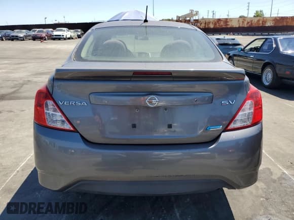 ✅ 2016 Nissan Versa S • VIN: 3N1CN7AP6GL840268 • Lot: 55103695. Wystawiony na Copart z przebiegiem 106 331 mil. Bezpłatny archiwum sprzedaży aukcyjnych z USA i szczegółowy raport historii pojazdu na DreamBid. Zdjęcie 6.