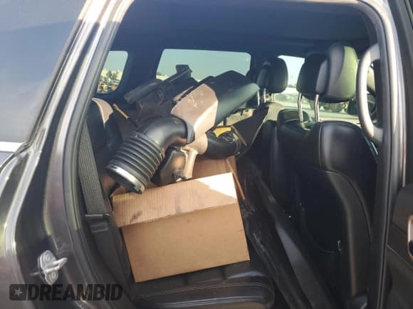 ✅ 2017 Jeep Grand Cherokee Limited • VIN: 1C4RJFBG8HC931647 • Lot: 93243985. Listed on Copart with 144,345 mi. Free auction sales archive from the USA and detailed vehicle history report at DreamBid. Image 10.