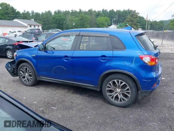 2018 Mitsubishi Outlander ES with VIN JA4AR3AU5JU022075, listed as a IAAI auction lot 42452361 with 45,907 mi miles and . Bid and sale history available at DreamBid. Image 14.