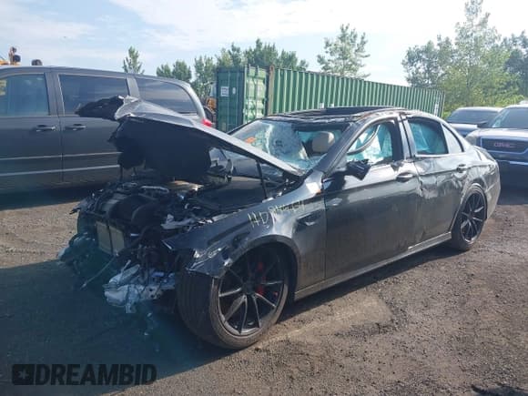 ✅ 2020 Mercedes-Benz E 63 S AMG • VIN: WDDZF8KB3LA743873 • Лот: 41556103. Опубликован ранее на IAAI с пробегом 70 189 миль. Бесплатный доступ к архиву аукционных продаж из США и подробный отчёт об истории автомобиля на DreamBid. Изображение 16.