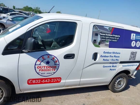 2018 Chevrolet City Express Cargo LT z VIN 3N63M0ZN2JK696450, wystawiony jako IAAI lot #41975192 z przebiegiem 137 040 mil mil oraz . Historia ofert i sprzedaży dostępna na DreamBid. Obrazek 14.