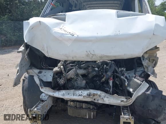 ✅ 2017 Mercedes-Benz Sprinter Cargo Worker • VIN: WD3PE8CD5HP521290 • Lot: 42981848. Wystawiony na IAAI z przebiegiem Nie podano. Bezpłatny archiwum sprzedaży aukcyjnych z USA i szczegółowy raport historii pojazdu na DreamBid. Zdjęcie 10.