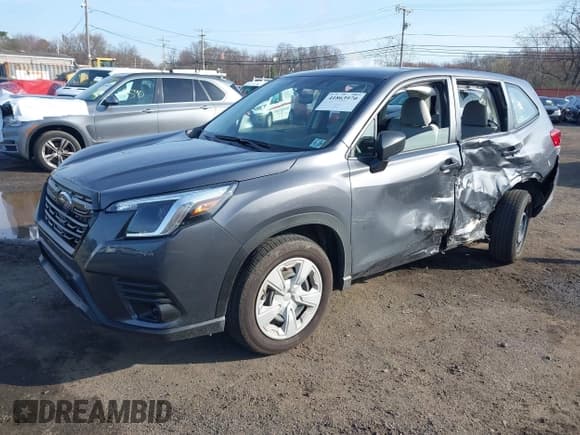 ✅ 2024 Subaru Forester • VIN: JF2SKAAC8RH417674 • Lot: 41863970. Listed on IAAI with 2,724 mi. Free auction sales archive from the USA and detailed vehicle history report at DreamBid. Image 2.