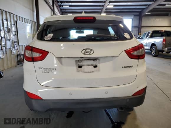 2015 Hyundai Tucson SE z VIN KM8JU3AG2FU101785, wystawiony jako Copart lot #79221663 z przebiegiem 101 846 mil mil oraz . Historia ofert i sprzedaży dostępna na DreamBid. Obrazek 6.