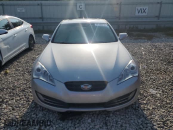 ✅ 2011 Hyundai Genesis Coupe Grand Touring • VIN: KMHHU6KH9BU047077 • Lot: 66956214. Wystawiony na Copart z przebiegiem 157 136 mil. Bezpłatny archiwum sprzedaży aukcyjnych z USA i szczegółowy raport historii pojazdu na DreamBid. Zdjęcie 5.