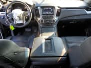 ✅ 2016 Chevrolet Suburban LTZ • VIN: 1GNSKJKC4GR316935 • Lot: 46764304. Wystawiony na Copart z przebiegiem 163 568 mil. Bezpłatny archiwum sprzedaży aukcyjnych z USA i szczegółowy raport historii pojazdu na DreamBid. Zdjęcie 8.