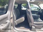 ✅ 2011 GMC Sierra 1500 SLE • VIN: 1GTR1VE03BZ381366 • Lot: 42025871. Wystawiony na IAAI z przebiegiem 91 606 mil. Bezpłatny archiwum sprzedaży aukcyjnych z USA i szczegółowy raport historii pojazdu na DreamBid. Zdjęcie 8.