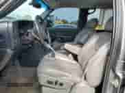 ✅ 2006 Chevrolet Silverado 1500 LT1 • VIN: 2GCEK13ZX61281947 • Lot: 86431175. Wystawiony na Copart z przebiegiem 230 506 mil mil. Skorzystaj z bezpłatnego archiwum sprzedaży aukcyjnych z USA i zobacz szczegółowy raport historii pojazdu na DreamBid. Zdjęcie 7.