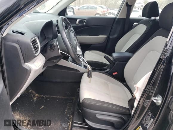 ✅ 2023 Hyundai Venue SEL • VIN: KMHRC8A34PU213585 • Lot: 51681045. Listed on Copart with 53,030 mi. Free auction sales archive from the USA and detailed vehicle history report at DreamBid. Image 7.