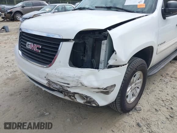 ✅ 2007 GMC Yukon SLE • VIN: 1GKFC13J87R369453 • Lot: 43328525. Listed on IAAI with 230,260 mi. Free auction sales archive from the USA and detailed vehicle history report at DreamBid. Image 6.