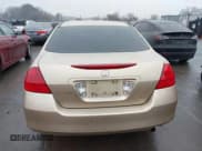 ✅ 2007 Honda Accord VP • VIN: 1HGCM55177A041988 • Lot: 41566083. Wystawiony na IAAI z przebiegiem 218 361 mil. Bezpłatny archiwum sprzedaży aukcyjnych z USA i szczegółowy raport historii pojazdu na DreamBid. Zdjęcie 16.
