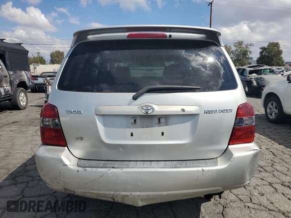✅ 2004 Toyota Highlander • VIN: JTEDP21A640003664 • Lot: 85199355. Wystawiony na Copart z przebiegiem 258 296 mil. Bezpłatny archiwum sprzedaży aukcyjnych z USA i szczegółowy raport historii pojazdu na DreamBid. Zdjęcie 6.