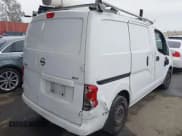 ✅ 2014 Nissan NV200 SV • VIN: 3N6CM0KN4EK700207 • Lot: 43002216. Wystawiony na IAAI z przebiegiem 141 921 mil. Bezpłatny archiwum sprzedaży aukcyjnych z USA i szczegółowy raport historii pojazdu na DreamBid. Zdjęcie 4.