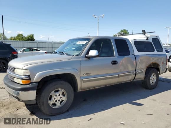 ✅ 2002 Chevrolet Silverado 1500 LS • VIN: 1GCEK19T92E194844 • Лот: 69836524. Опубликован ранее на Copart с пробегом 268 795 миль. Бесплатный доступ к архиву аукционных продаж из США и подробный отчёт об истории автомобиля на DreamBid. Изображение 1.