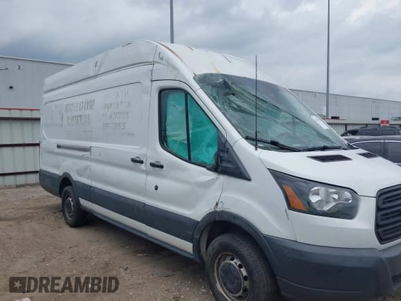 ✅ 2018 Ford Transit • VIN: 1FTBW3XMXJKB24221 • Lot: 42425978. Wystawiony na IAAI z przebiegiem 77 666 mil. Bezpłatny archiwum sprzedaży aukcyjnych z USA i szczegółowy raport historii pojazdu na DreamBid. Zdjęcie 6.