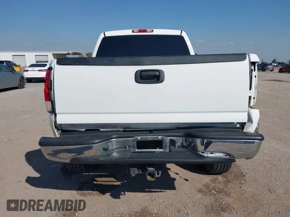 ✅ 2002 Chevrolet Silverado 2500HD LT • VIN: 1GCHK23U62F183928 • Lot: 43651982. Wystawiony na IAAI z przebiegiem 210 872 mil. Bezpłatny archiwum sprzedaży aukcyjnych z USA i szczegółowy raport historii pojazdu na DreamBid. Zdjęcie 15.